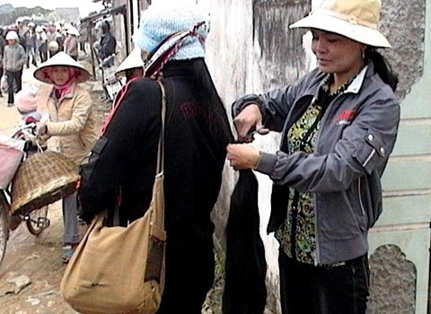   Chợ b&aacute;n t&oacute;c Hoa Th&agrave;nh